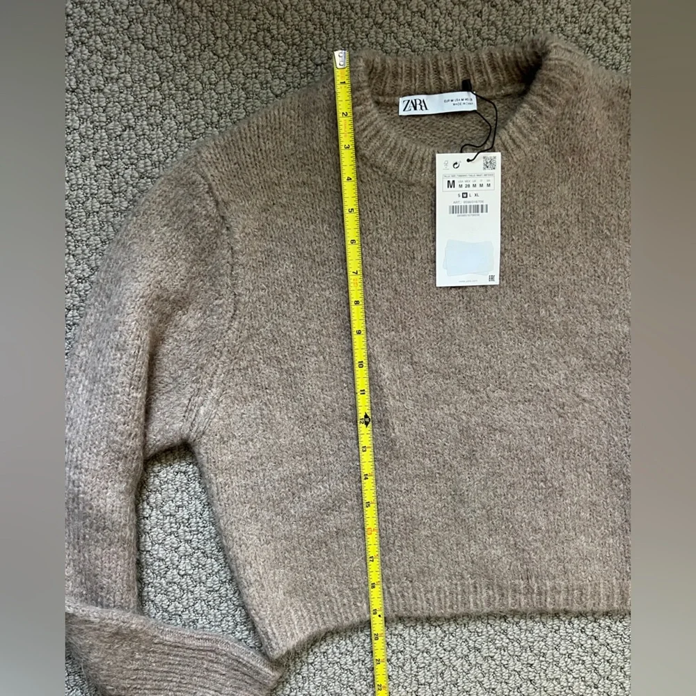 Zara Taupe Tan Crew Neck Knit Sweater NWT size medium
